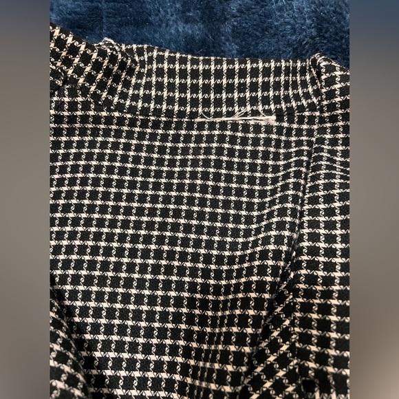 Unknown Brand Oversized Blazer- Size Large, Lightweight, 3/4 Sleeves - Picture 4 of 8